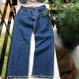 Levi’s wedgie straight jeans size 24